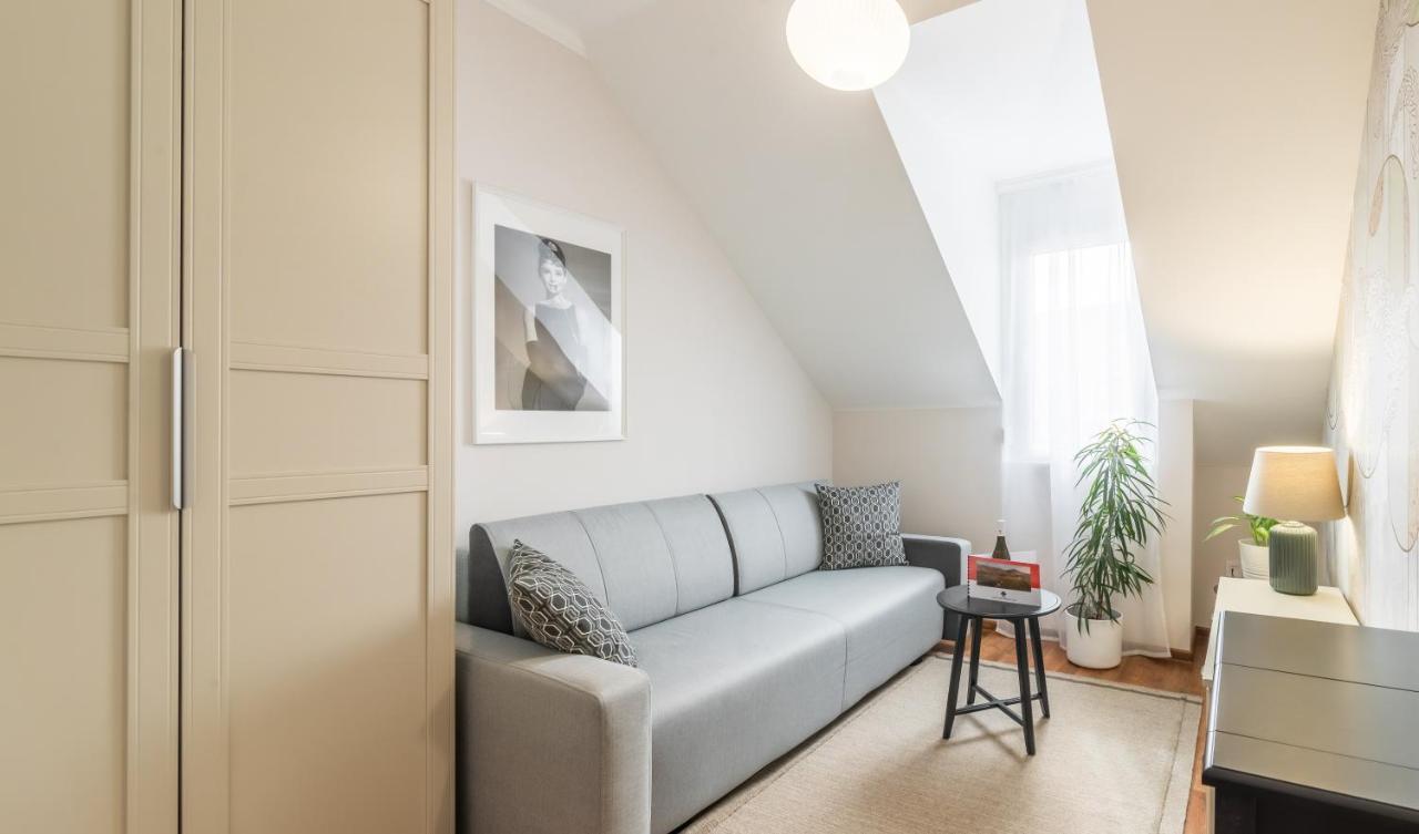 Mosonmagyaróvár Monarchia Apartman Pearl מראה חיצוני תמונה