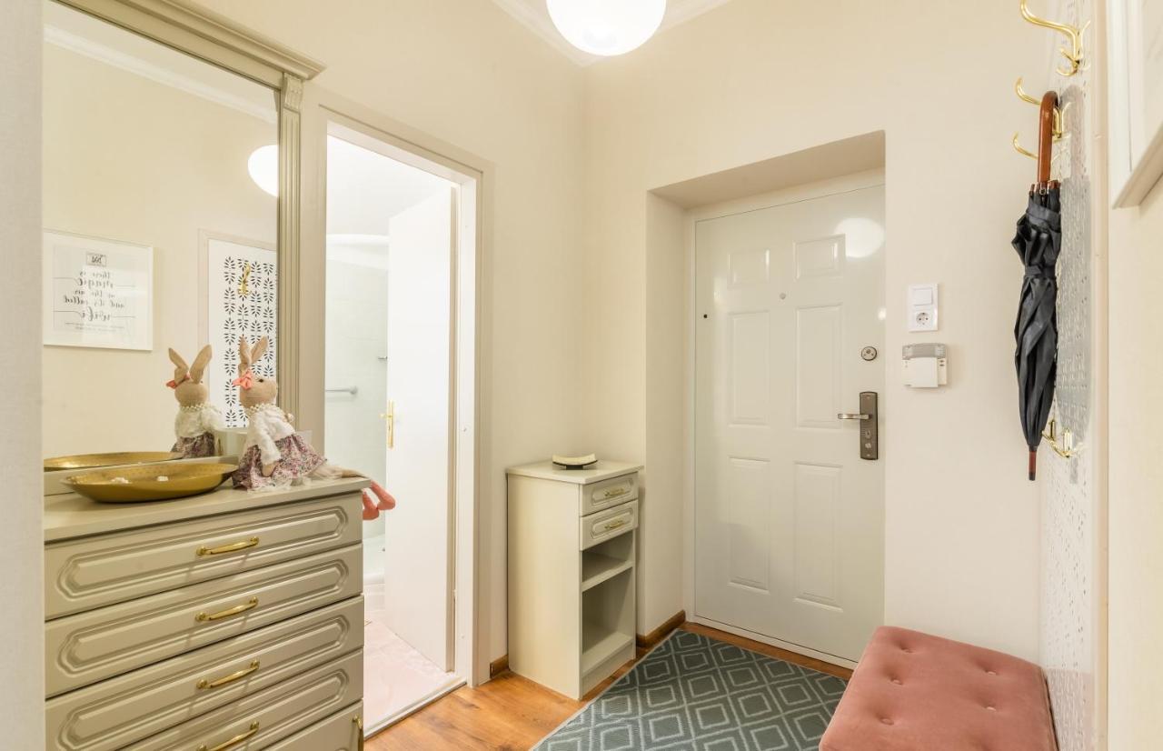 Mosonmagyaróvár Monarchia Apartman Pearl מראה חיצוני תמונה